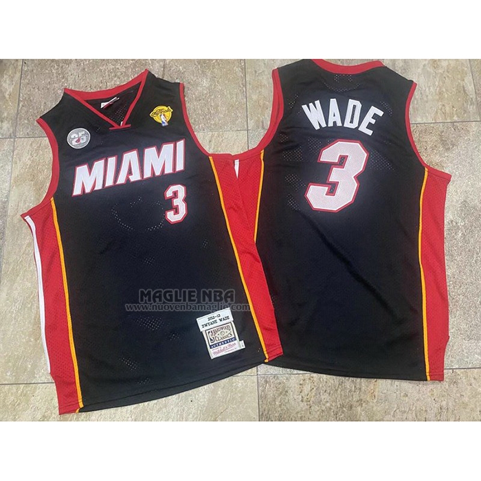 Maglia
 Dwyane Wade NO 3 Miami Heat Mitchell & Ness Autentico
 2012-13 Nero
